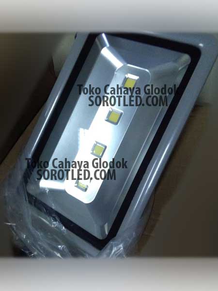 Lampu Sorot 200watt LED Ekonomis