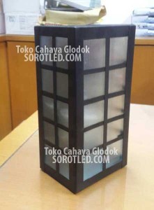 Lampu Taman Kotak Pilar Modern Minimalis 1xE27