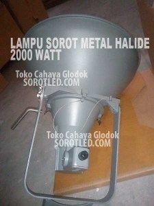 Lampu Sorot Metal Halide 2000 watt