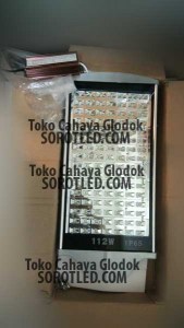 Lampu Jalan Umum LED 112watt Durability